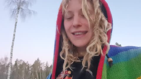 A quick barefoot in snow clip :)