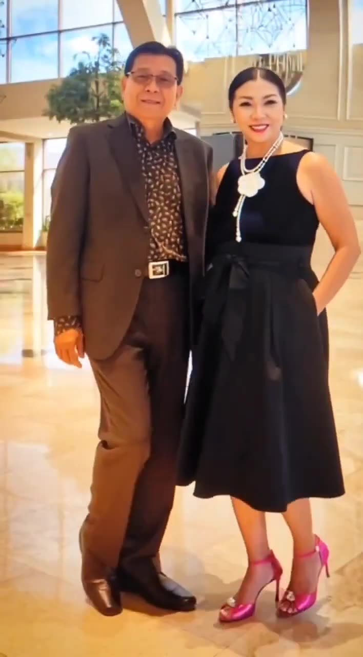 VŨ ĐIỆU CỦA RIÊNG MÌNH