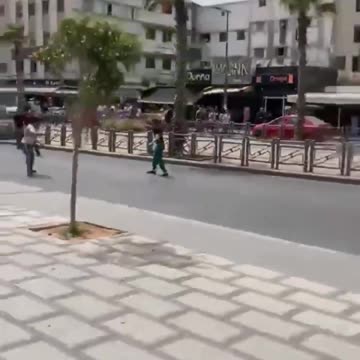 Islamist knife attacker shot down by police officer