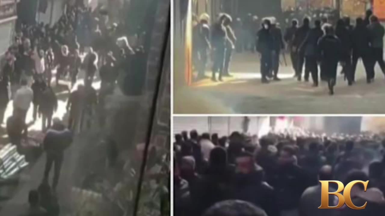 Iran protesters clash with security forces in Grand Bazaar