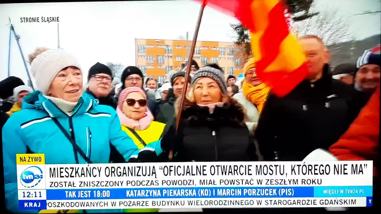 Totalne odklejenie TVN 😂 Pokazali materiał na żywo z happeningu mieszkańców