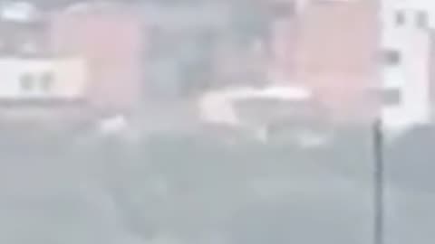 🛸🌆 Sphere UFO Slowly Entering Medellín, Colombia! | TheTruthAbove