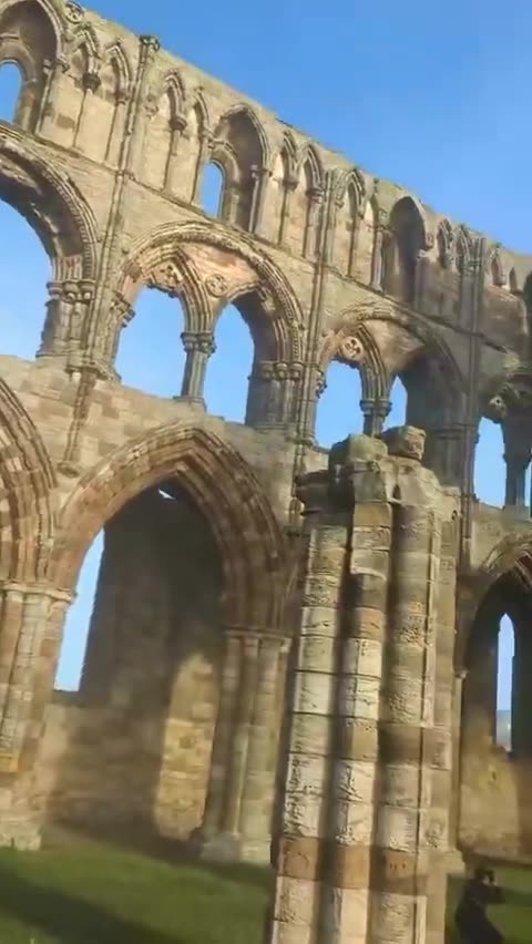🏴󠁧󠁢󠁥󠁮󠁧󠁿 REMNANTS OF ANCIENT CIVILIZATIONS - WHITBY ABBEY, NORTH YORKSHIRE, ENGLAND