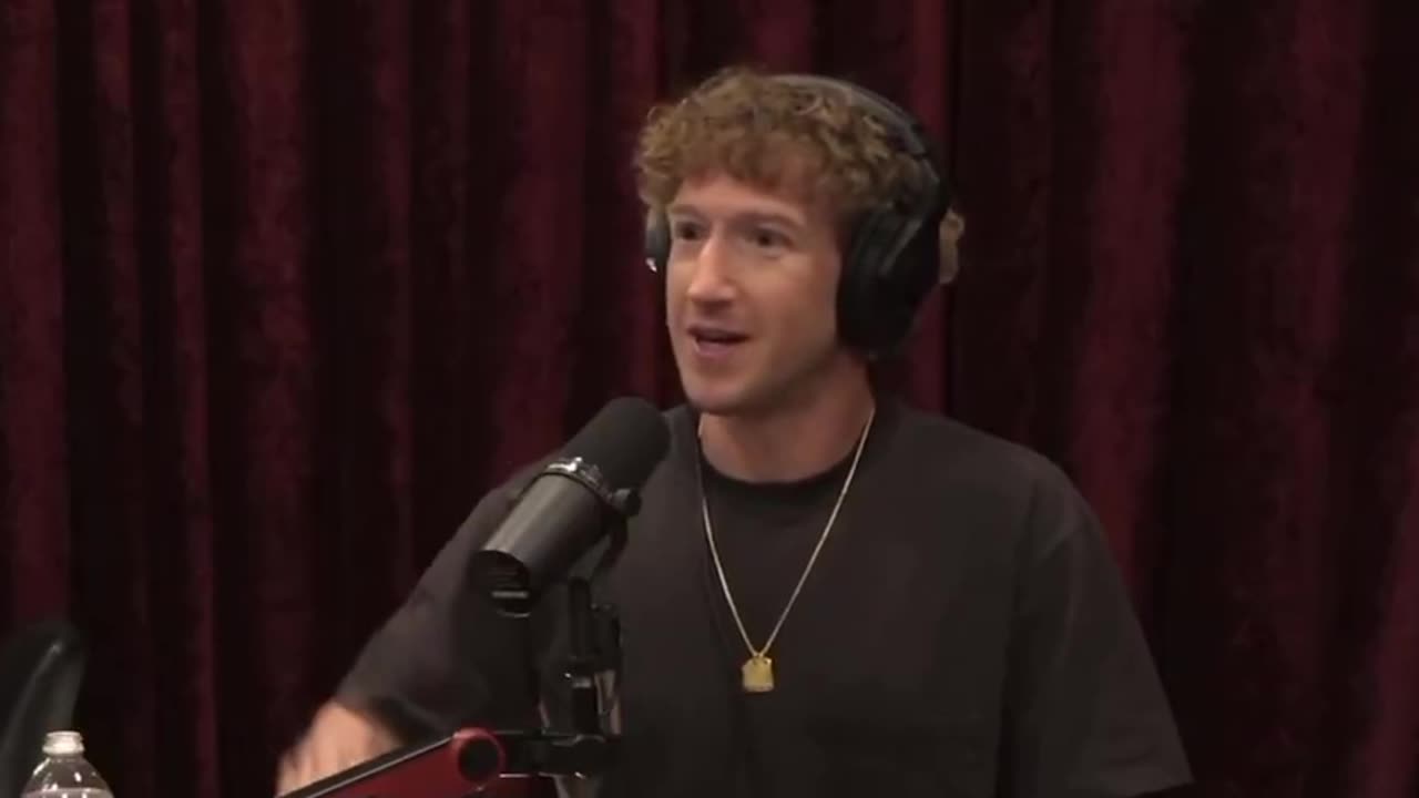 MARK ZUCKERBERG ON THE JOE ROGAN SHOW