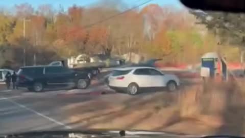 CBP agents were able to run down multiple fleeing illegal aliens from a construction site.