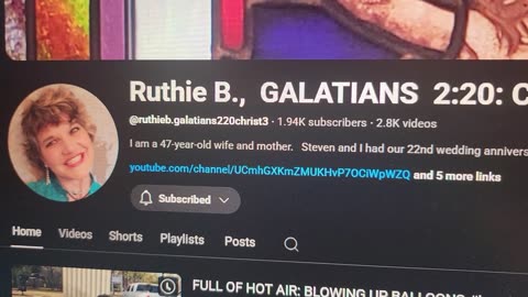 I HAVE A SECOND CHANNEL ON YOUTUBE (A SMALLER CHANNEL)