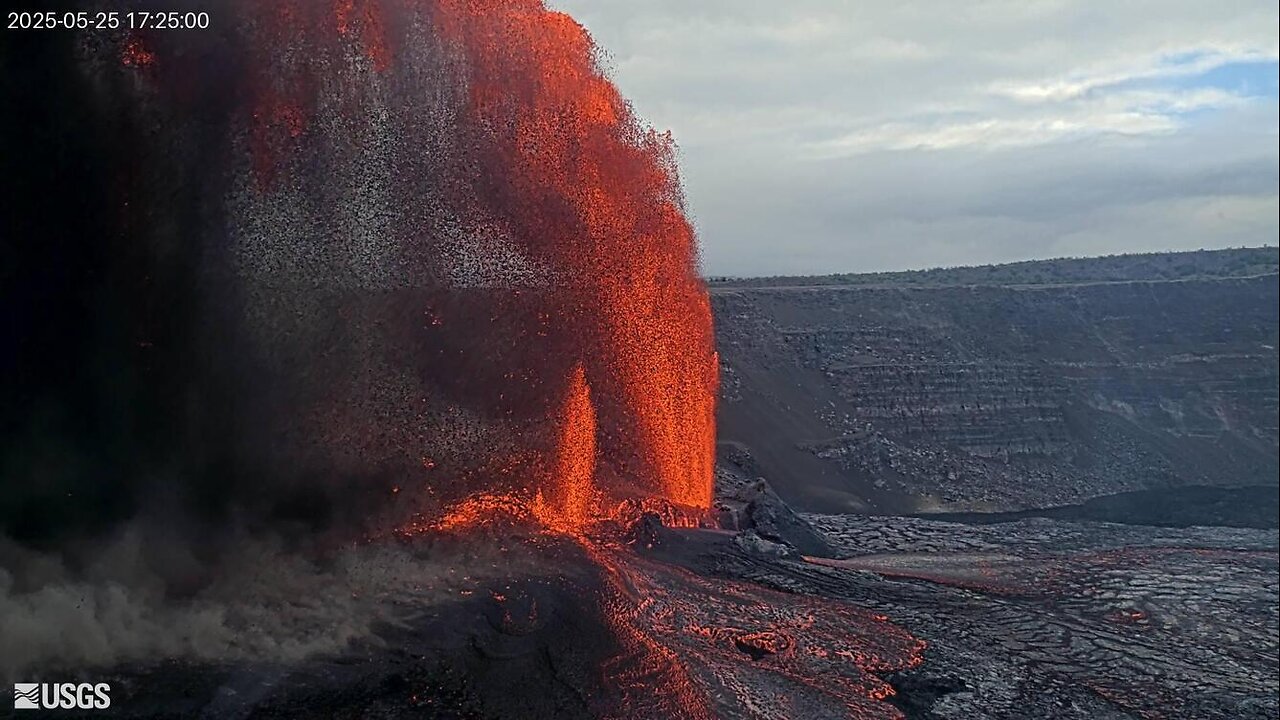 Kīlauea volcano, Hawaii - Next Lava Fountaining Episode (west Halemaʻumaʻu crater)