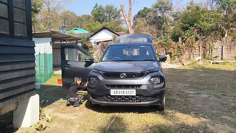 Gracy and Abu Washing the car 🚗