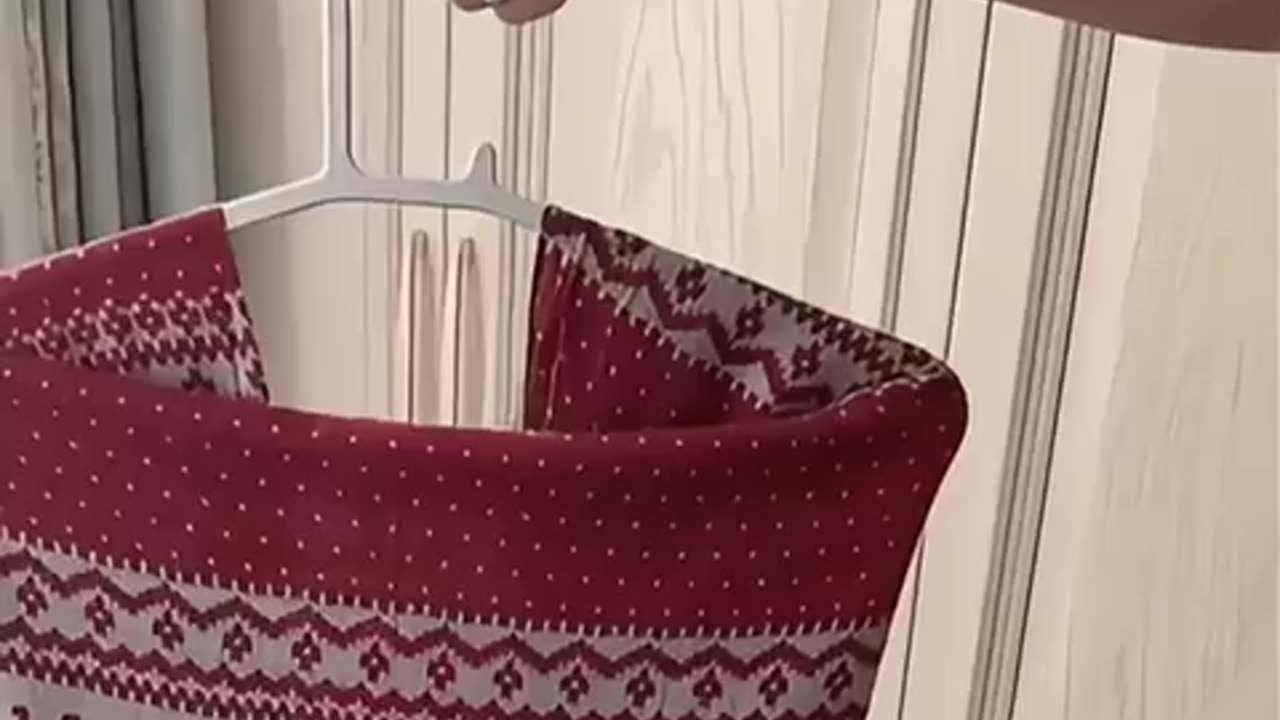 The correct way to hang clothes