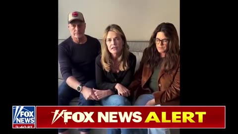 Savanah Guthrie Grew an Extra finger on Her Right Hand - YOU CAN'T UNSEE THAT