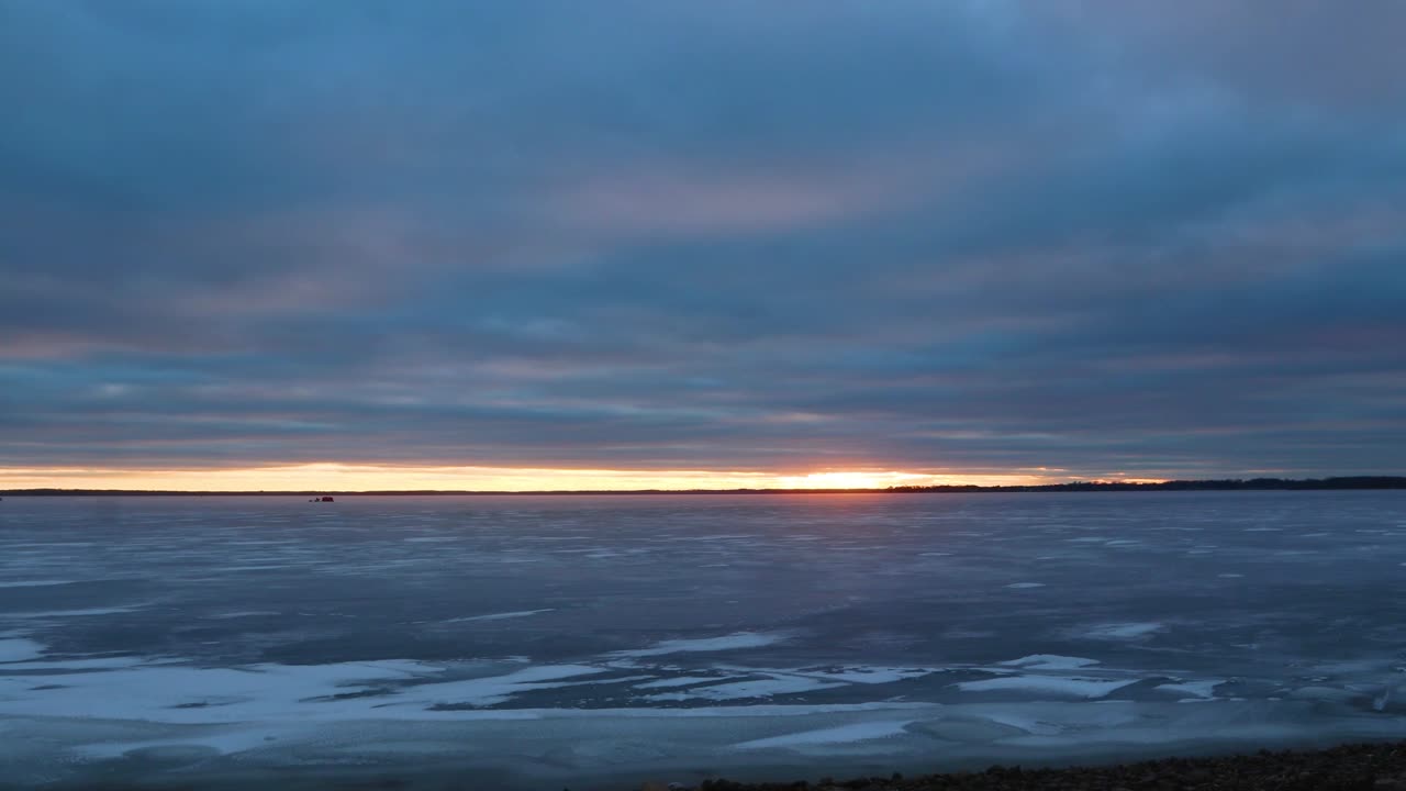 Sunset Time Lapse Jan 1 2025 #sunset #timelapse #clouds #shortsfeed #viralvideo