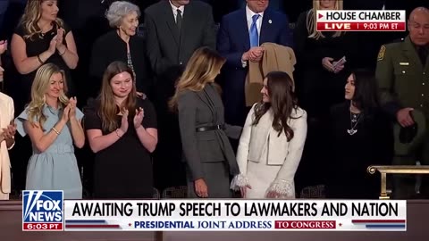 Melania_Trump_enters_House_Chamber_to_standing_ovation