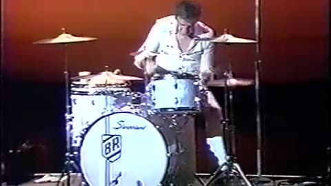 Buddy Rich doing his thing, the way only he can.