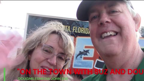 SUZ AND DOUG'S MERRY CHRISTMAS FROM SARASOTA FLORIDA!