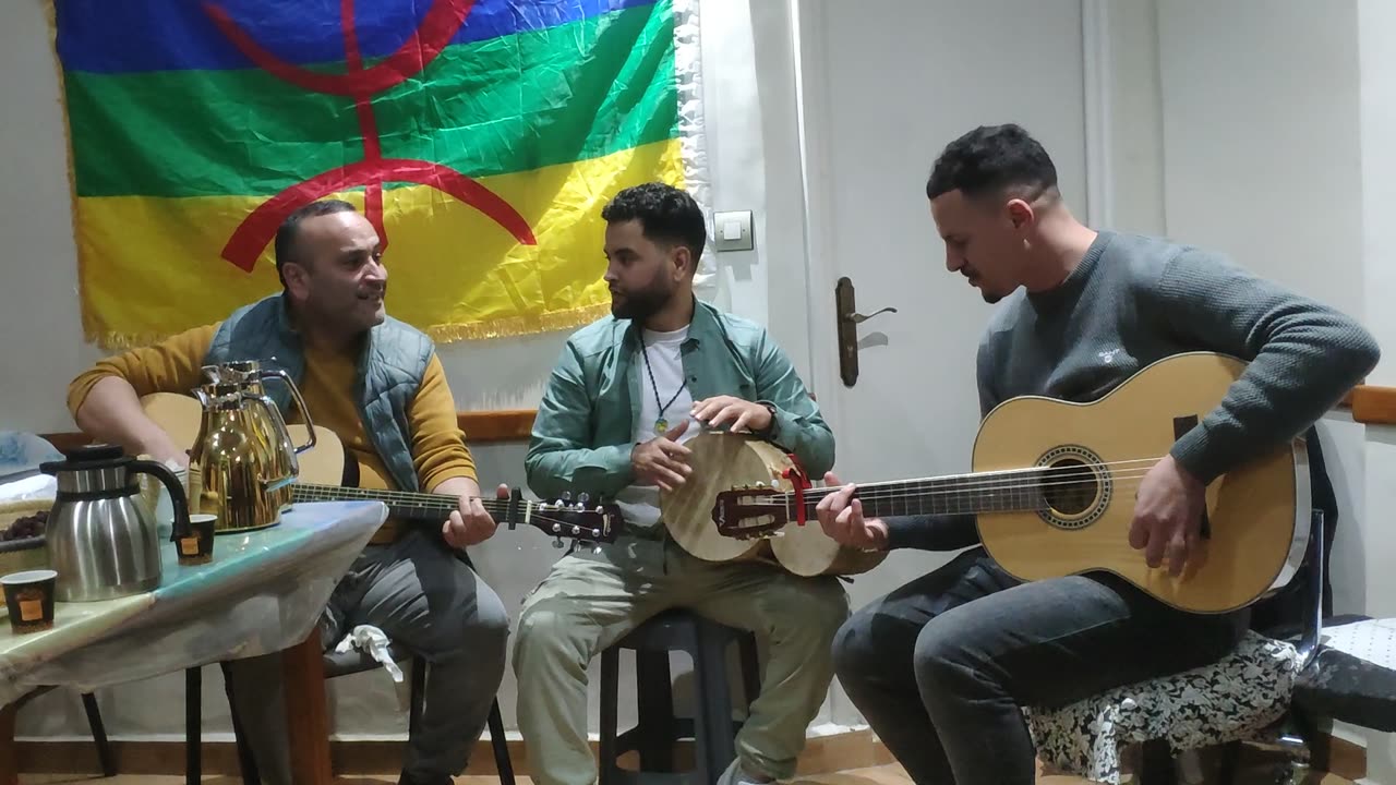 احتفال بالسنة الامازيغية الجديدة 2976 جمعية ماسينيسا طنجة وصلة غنائية نشين سا (نحن من هنا)