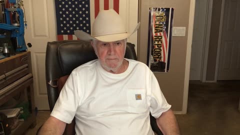 Rachel Maddow, Can't Make Any Sense Of Why Trump Attacked Venezuela And Captured Maduro!