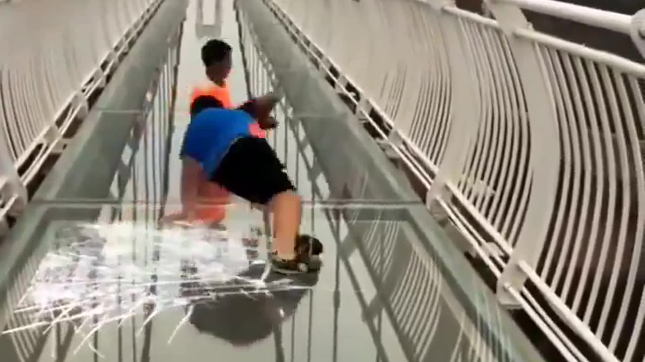 Sky Walkway Suddenly Breaks As Kids Walk On