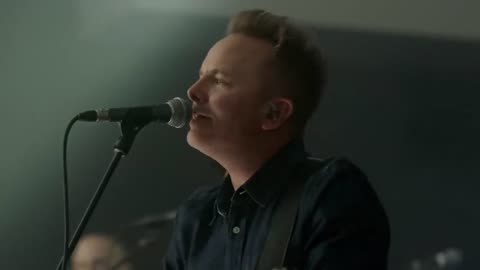 Chris Tomlin - Is He Worthy (Live)