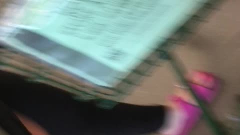 Omaha, Nebraska 130th w maple dollar tree during Covid