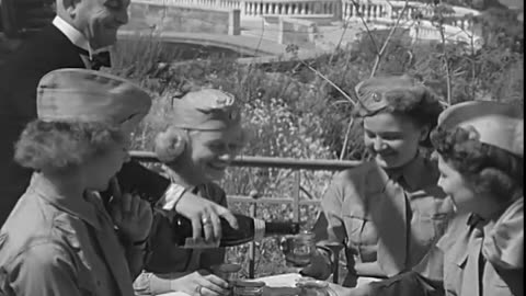 WACS IN ITALY ; WAC... - WACS IN ITALY ; WACS IN CASERTA, ITALY ; WACS ABOARD SHIP, M - 111-adc-1386