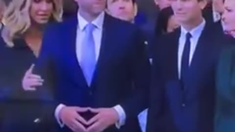 What is that with the hand gestures？