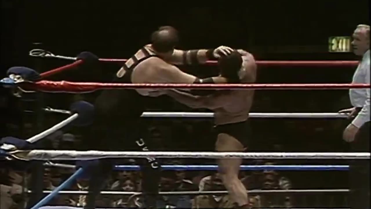 (1984.01.23) Sgt. Slaughter vs Ivan Putski - WWF