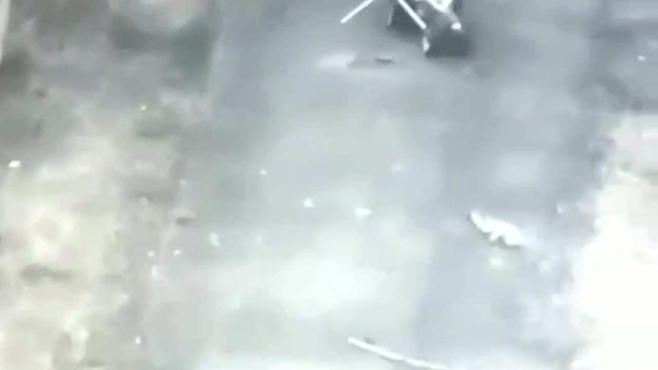 Ukrainians Laugh at Russian Soldiers in a Spot of Bother