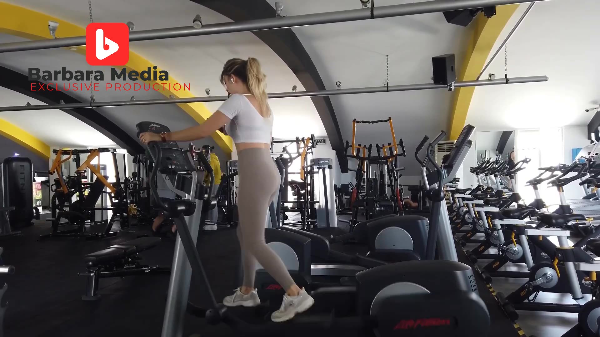 My sexy turkish wife ⧸ Egzersiz ⧸ Fitnes #1