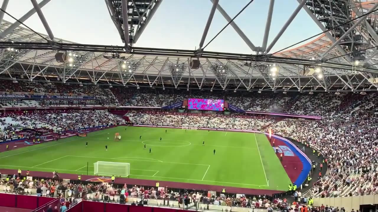 One of the greatest stadiums in the World (London Olympic Stadium) West Ham United