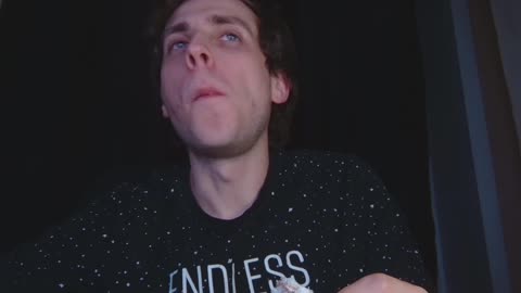 Жру эклер вкусный