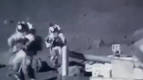This is the NASA moon landing footage, totally 100% official and totally 100% real!