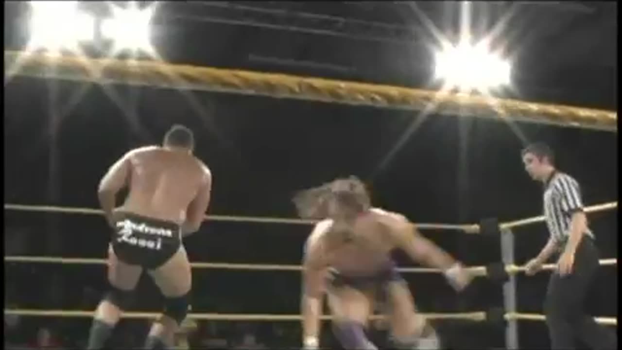 Andy Baker aka Andreas Rossi Vs Shiloh Jonze - OVW Wrestling TV 2011