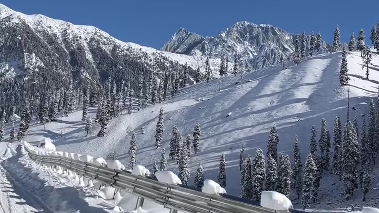 New video snow looking so beautiful