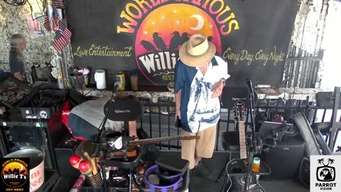 LIVE Music Everyday!