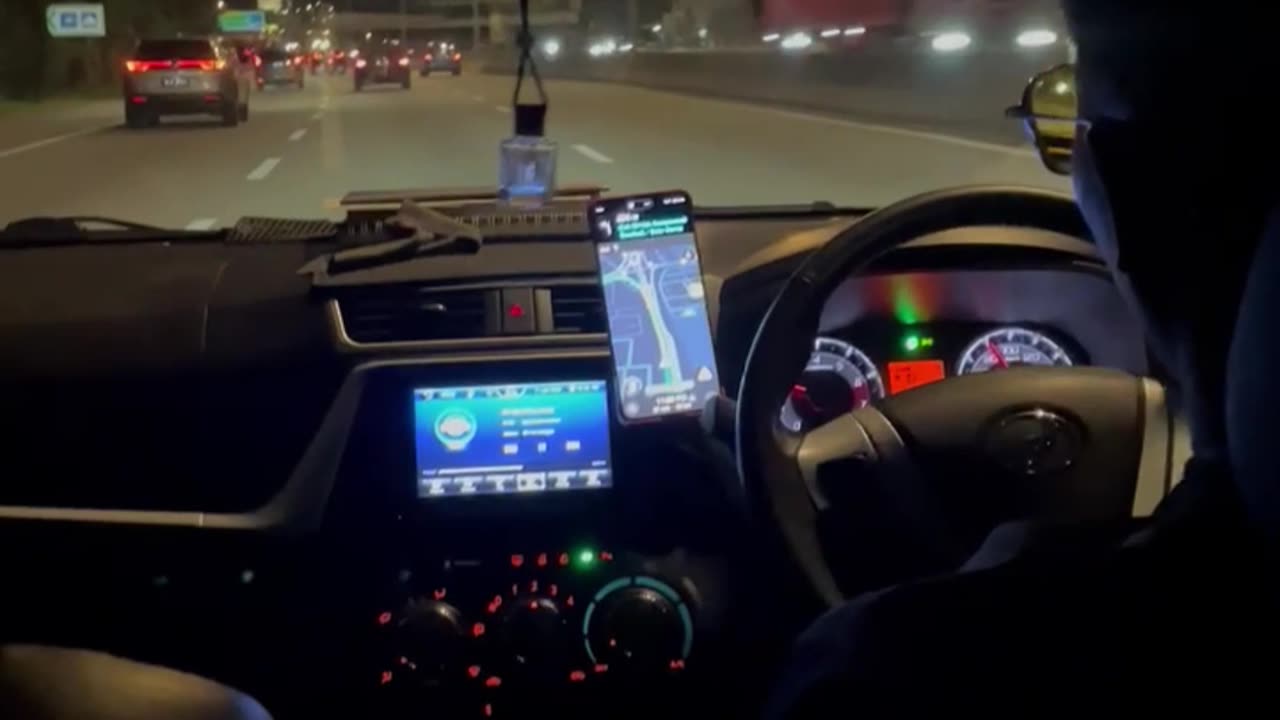 From 0 to 300 km/h in seconds #relaxingbeats #lofimusic