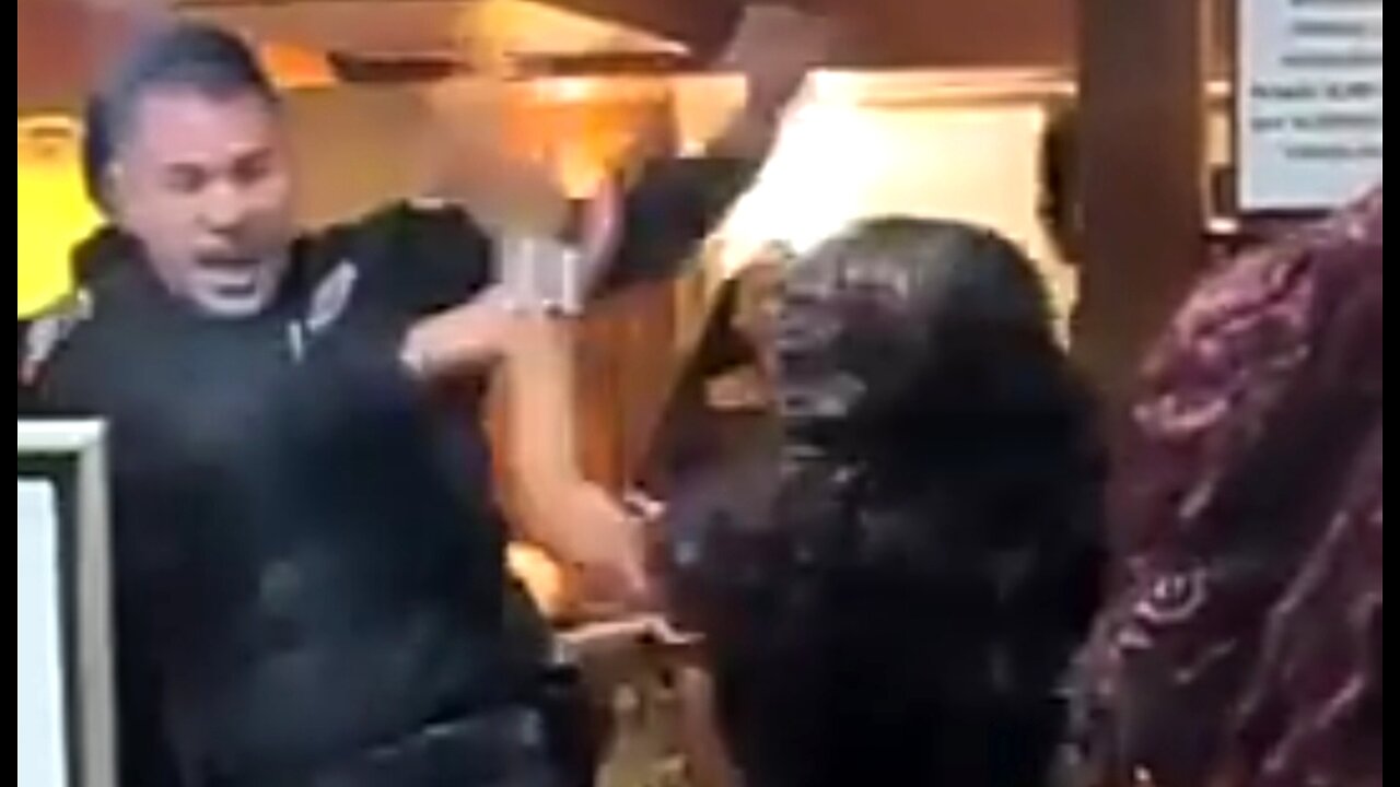 MORE SHEBOON CHIMPANZEES SAVAGE SOME POOR WHITE SECURITY GUY 💣