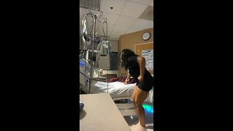 Sickle cell won’t win today! Praise your way through it Shakerralrene 💃🏽🩵 #praisebreak