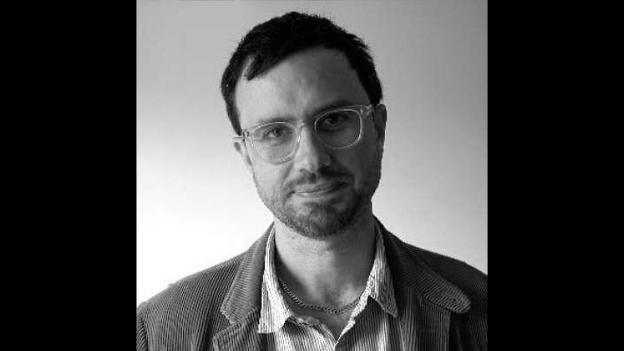 Gabriel Shipton joins Kay and Susannah on The Cardi-Girls podcast