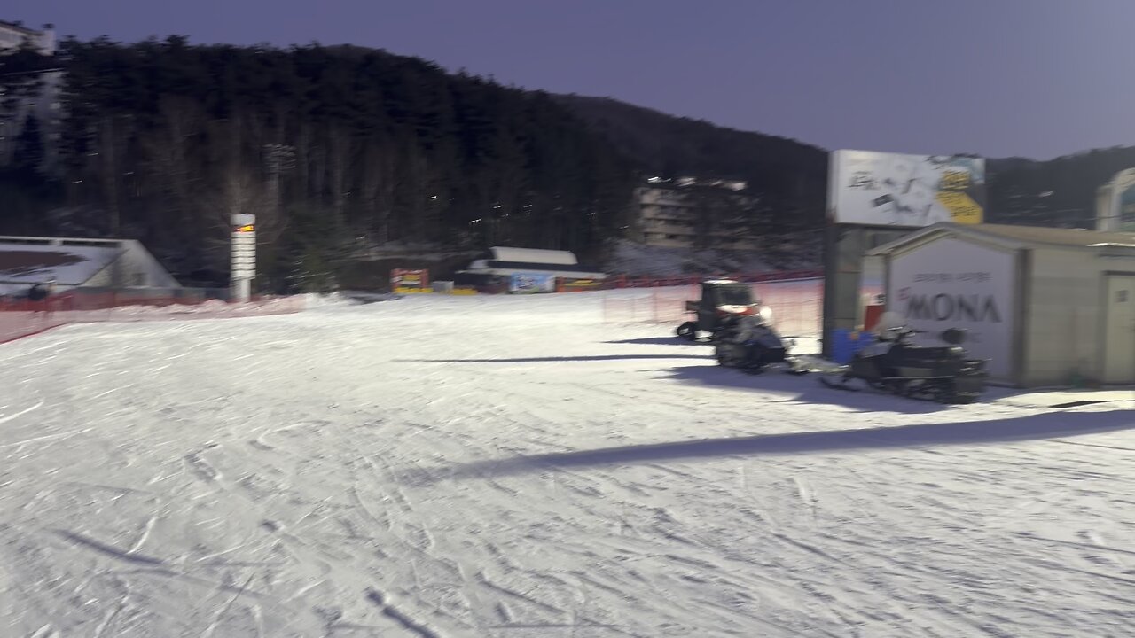 Twilight at Yongpyong: Fresh Snow & the Night Ski Magic