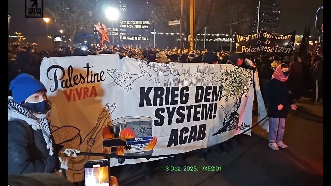 Agitator with foreign accent calls for an attack on "constitutional structures" in Germany.