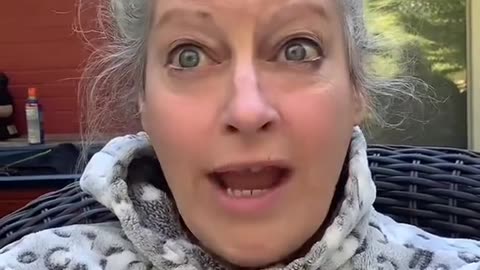 Ministry Minute - 1 John 4:19-20 - Love them as Christ Loves you #christiantruths #godsword