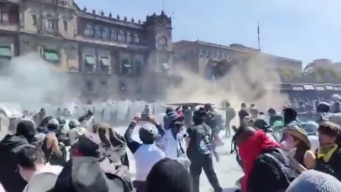 Chaos erupt as Gen Z protesters breach security wall around Mexico City's National Palace.