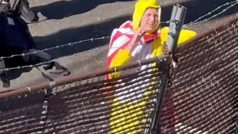 😂🏛️ Kristi Noem's Unexpected Portland Tour! | FunFM