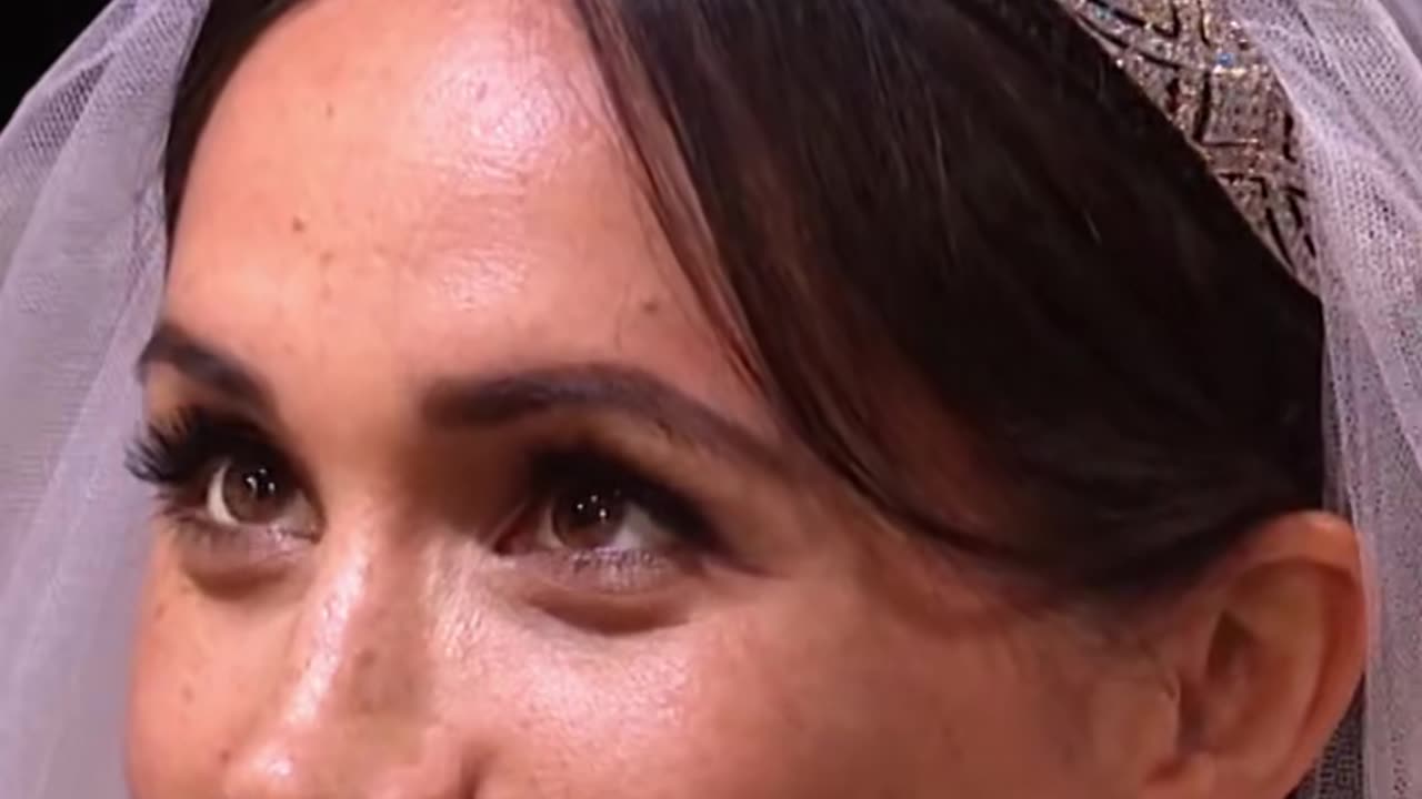 Why Did Queen Elizabeth Refuse To Lend Her Most Expensive Crown To Me....