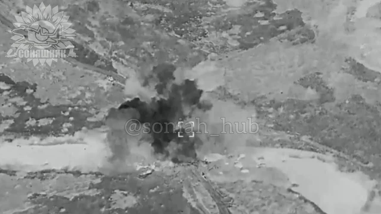 ✈️💣 Ukrainian aviation struck bridge used by Russians in Luhansk region with GBU-62 bomb
