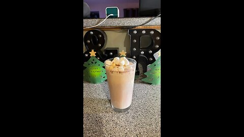 Elf Hot Cocoa Day 12: Hot Cocoa Float