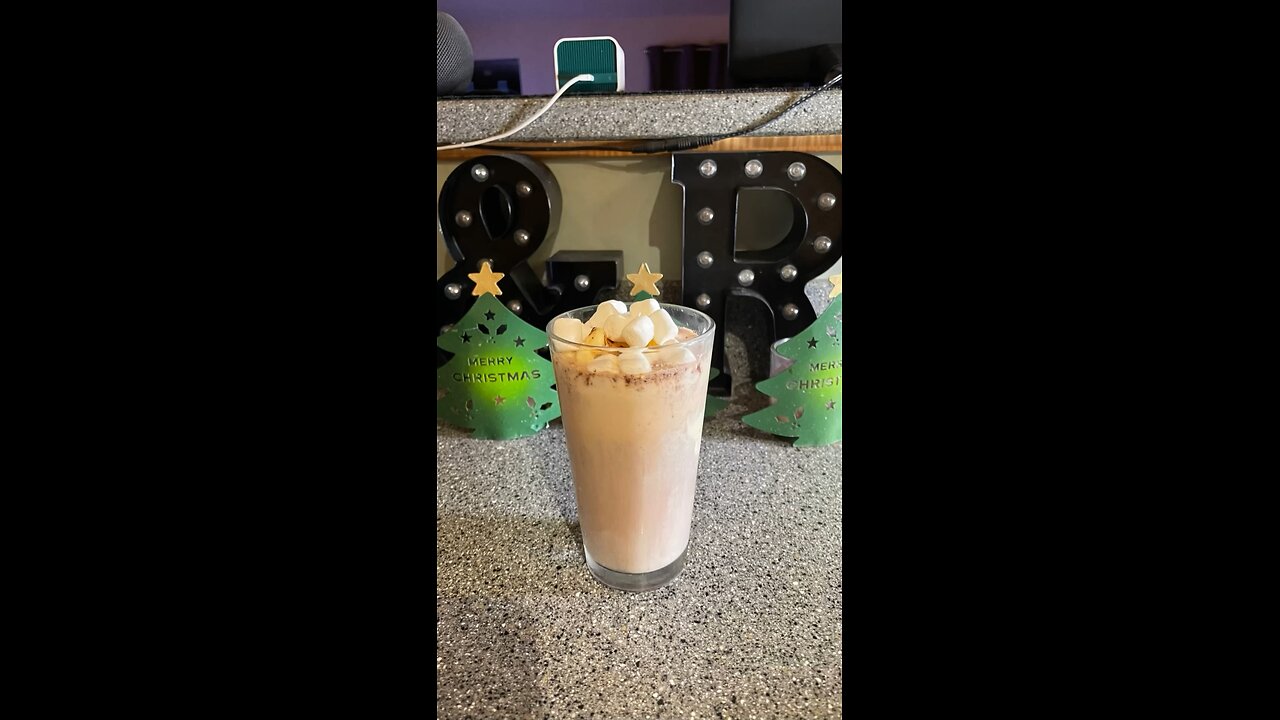 Elf Hot Cocoa Day 12: Hot Cocoa Float