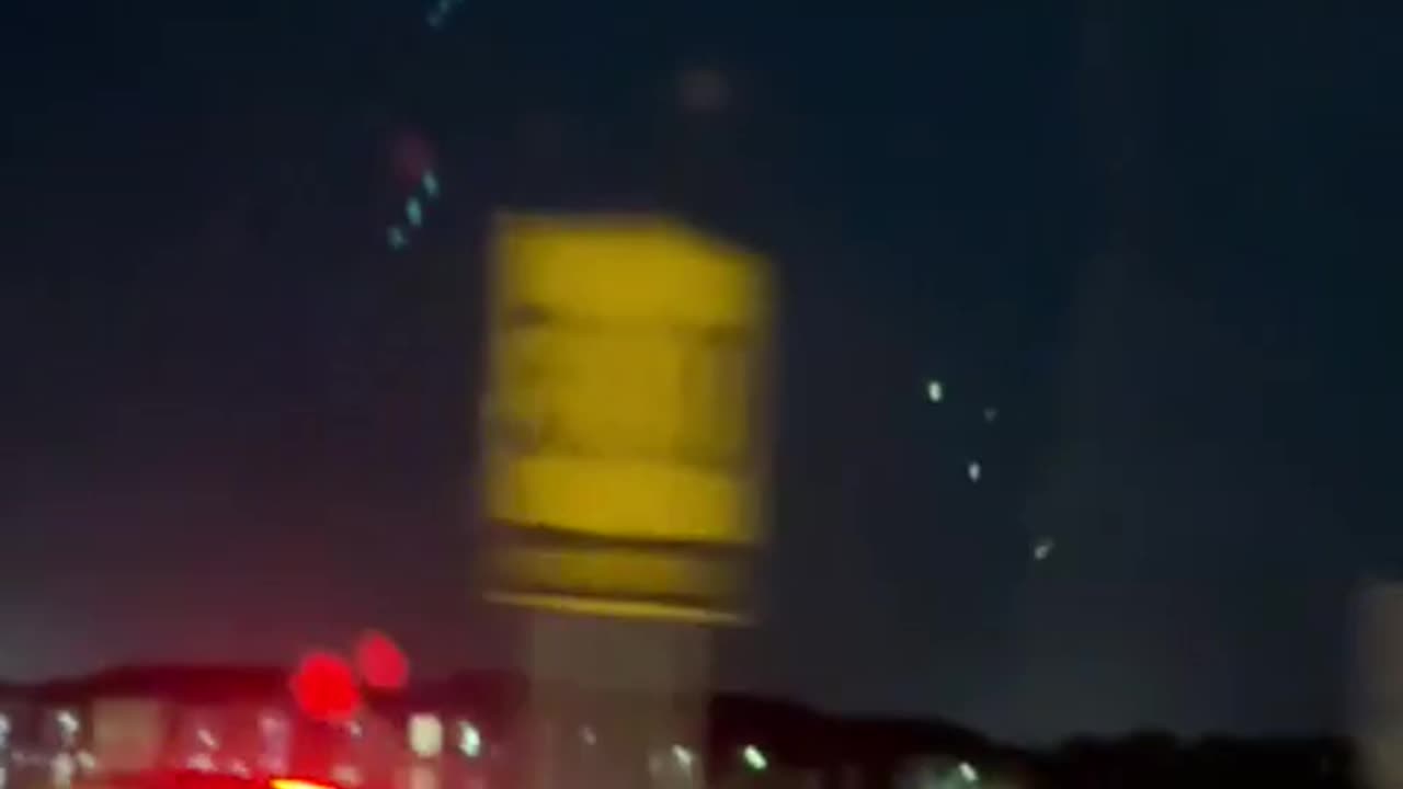 🛸👁️ Triangle Orbs Over Toronto! | TheTruthAbove
