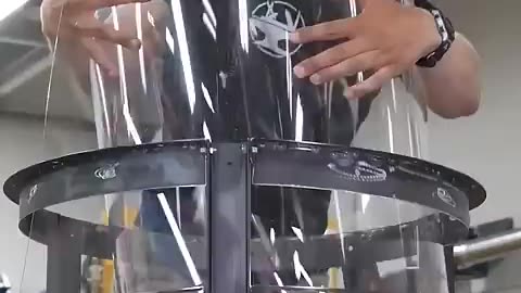 Viral: Nobody saw that coming did they... 💥🙄 #engineering #science #experiment