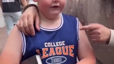 Known Islamist fanatic stops a 10 year old Dutch Christian boy on street and converts him to Islam.